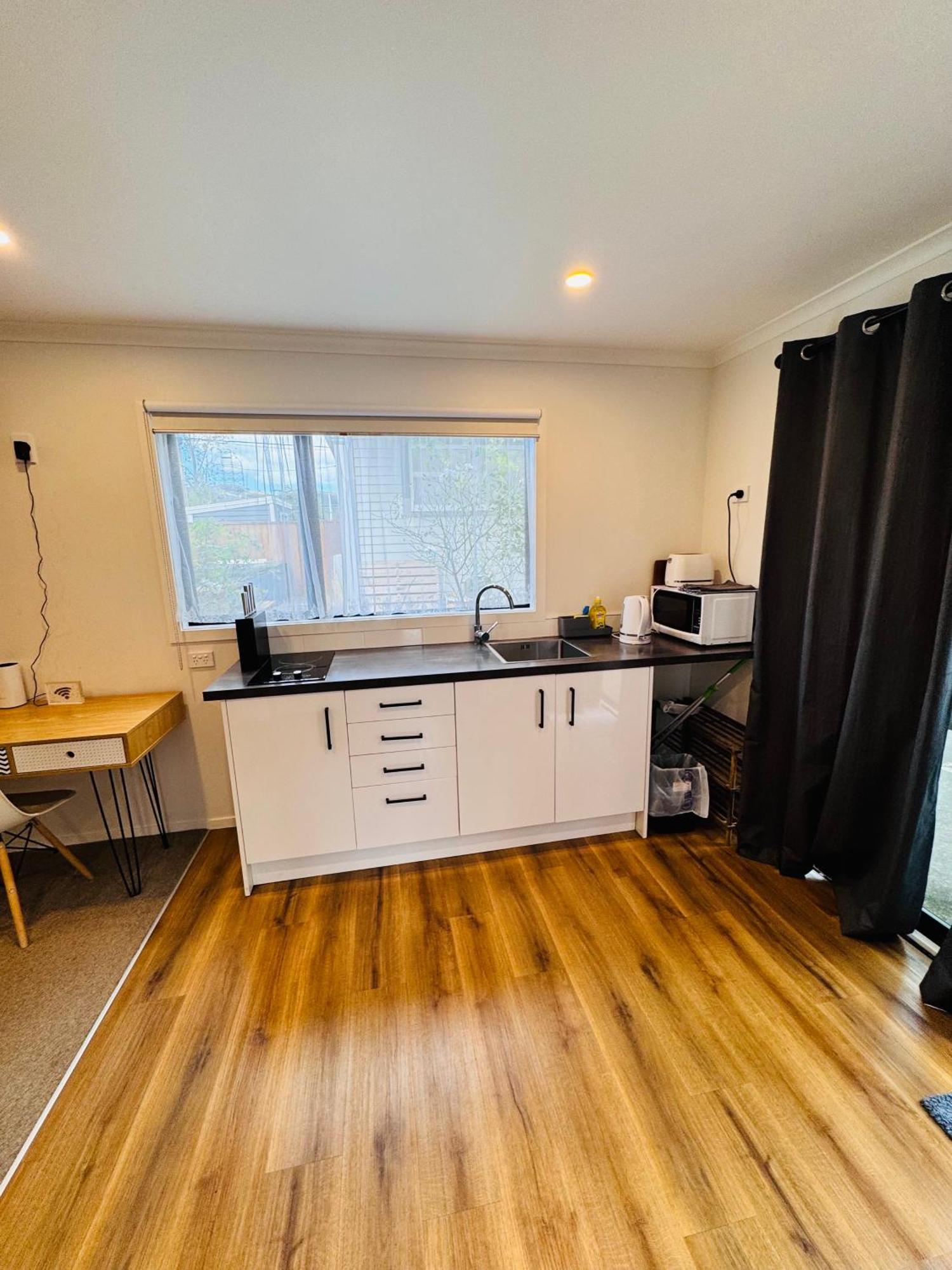 Modern 1 Bedroom Guest House Upper Hutt Exteriér fotografie